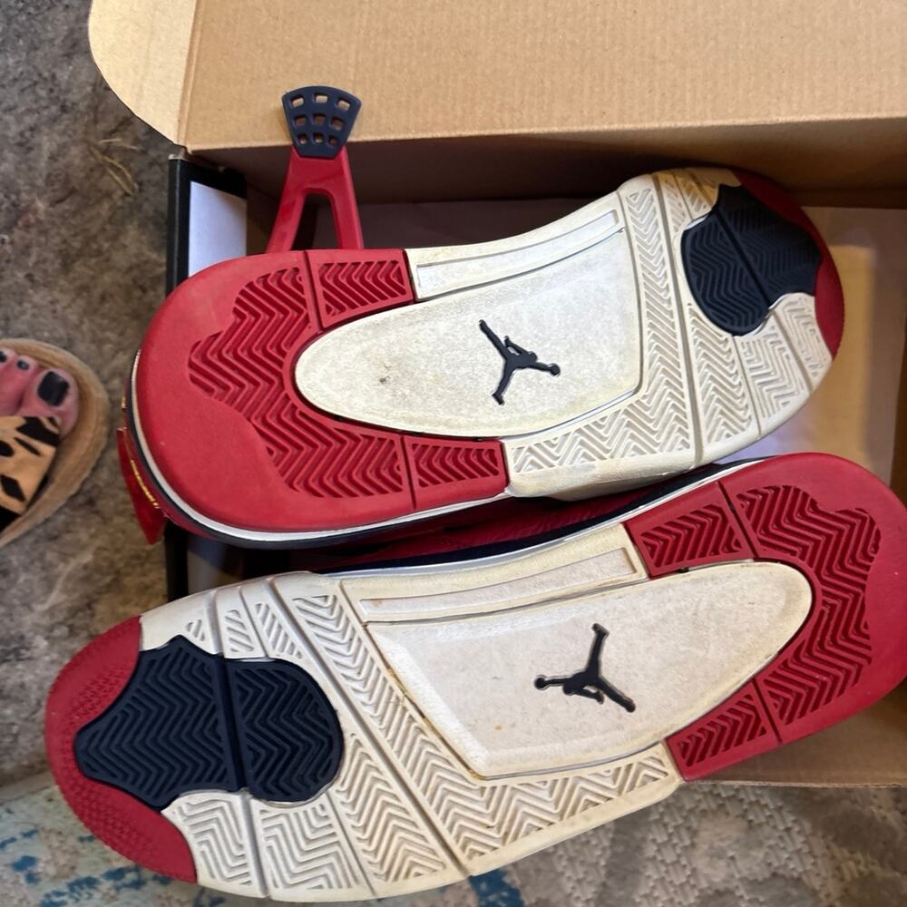 Air Jordan 4 Retro FIBA 2019 Gym Red/Obsidian-W hite Men’s Size 10.5